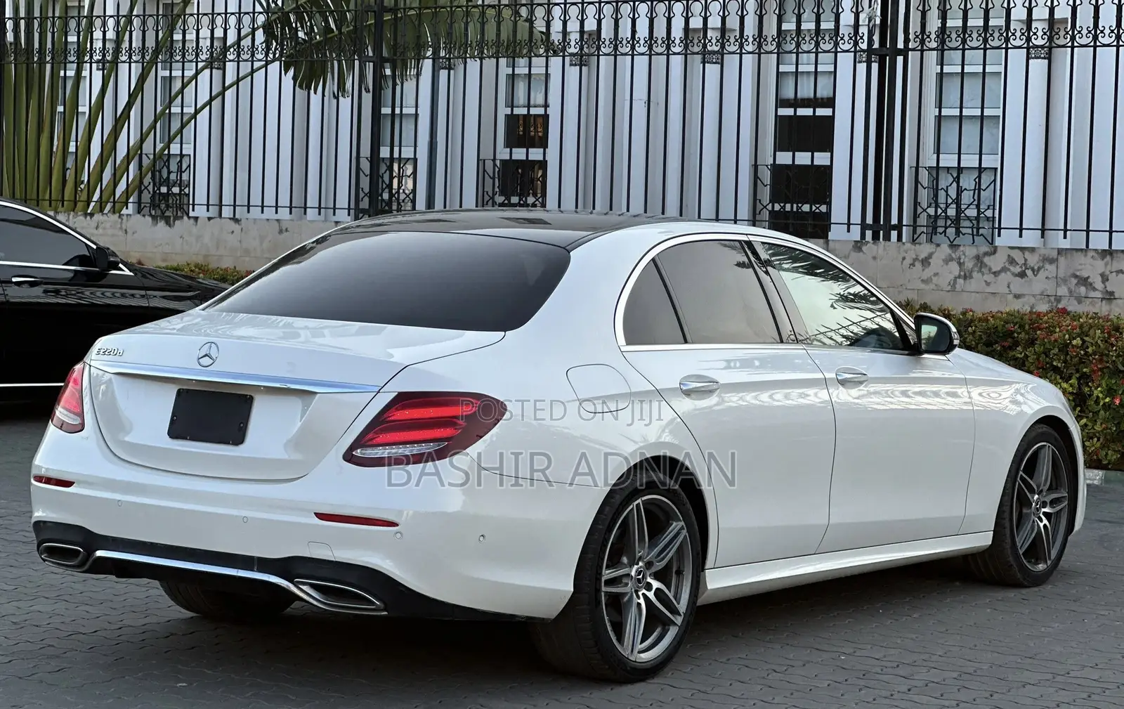 Mercedes-Benz E220 2017 Pearl