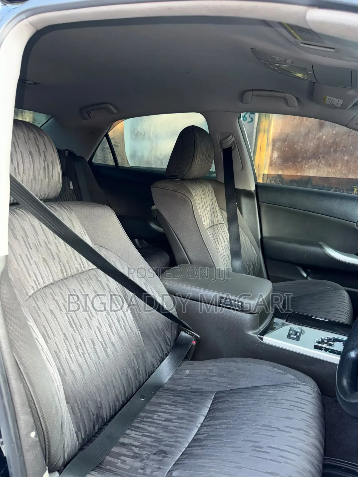 Toyota Crown 2011