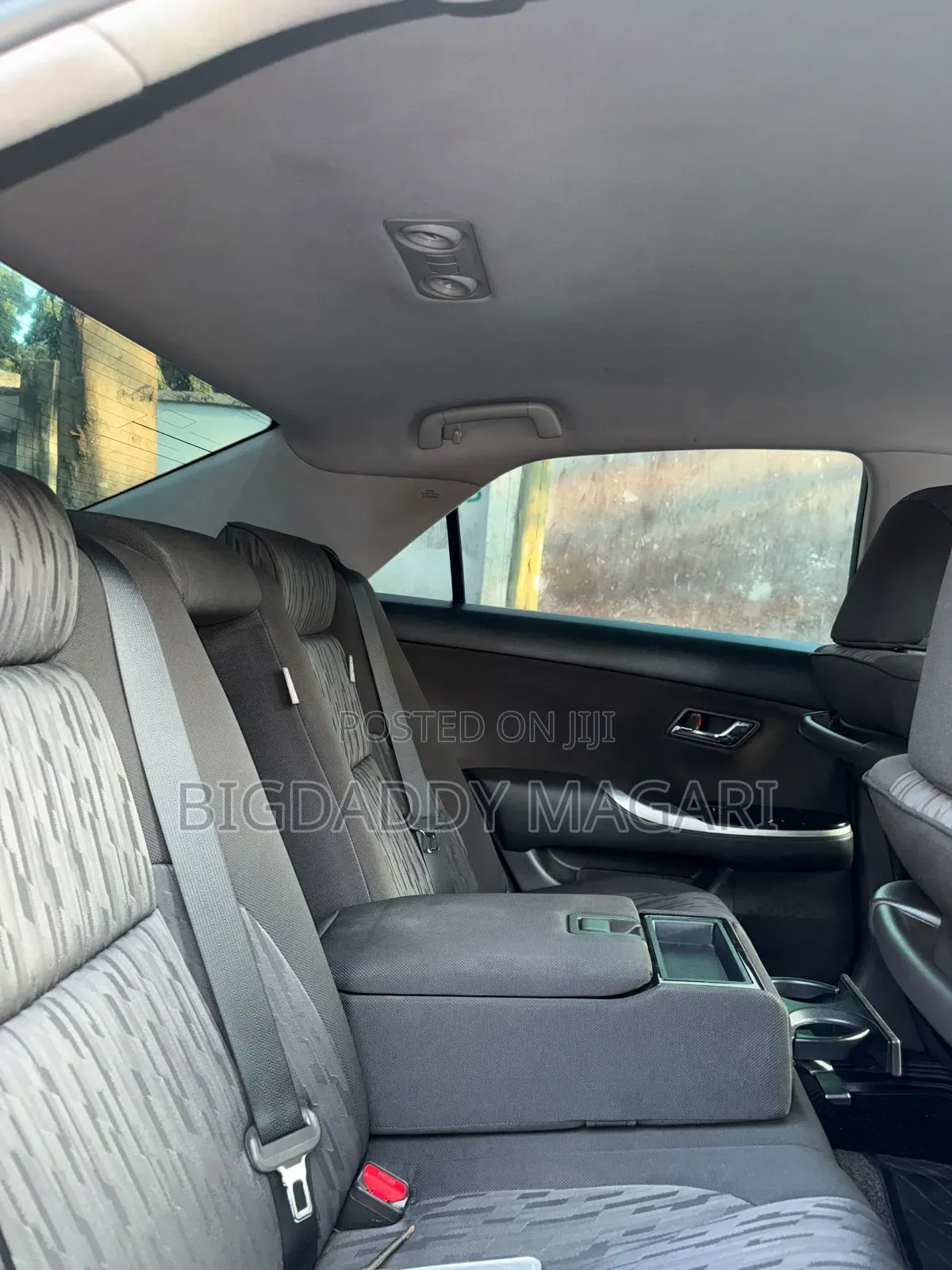 Toyota Crown 2011