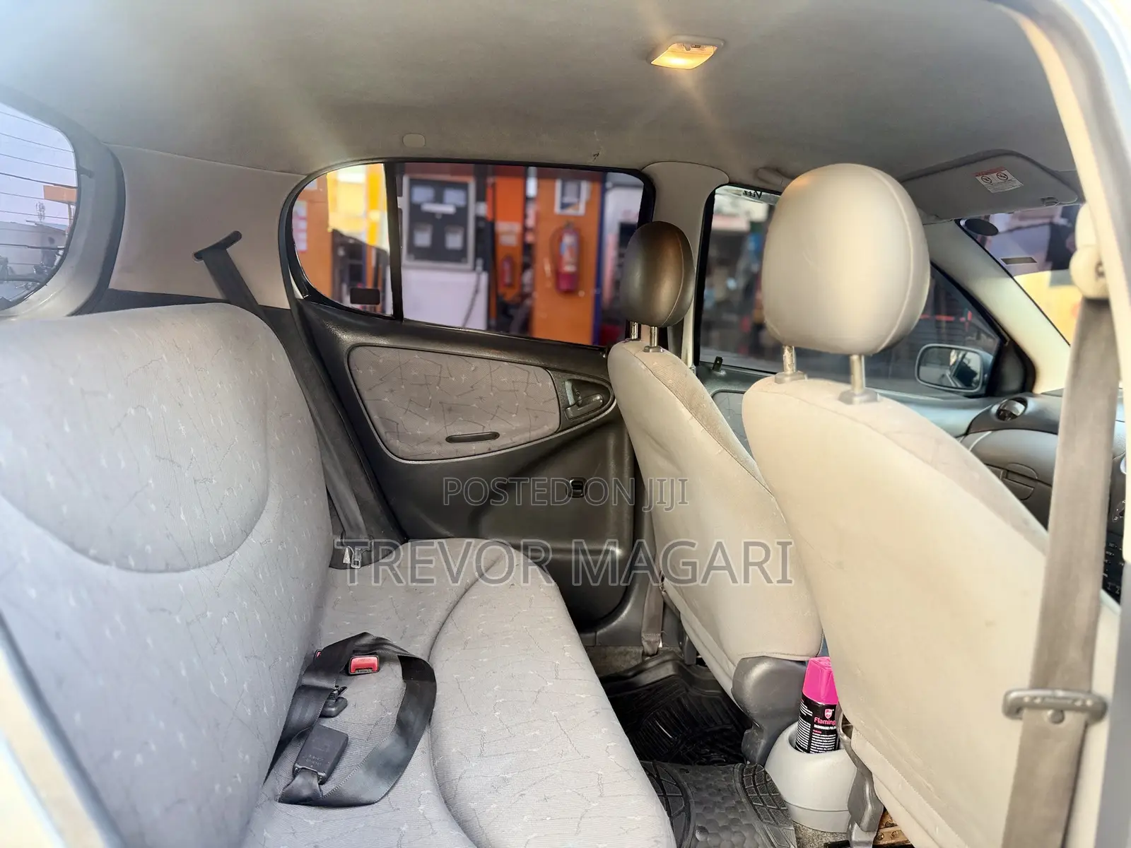 Toyota Vitz 2005 Silver