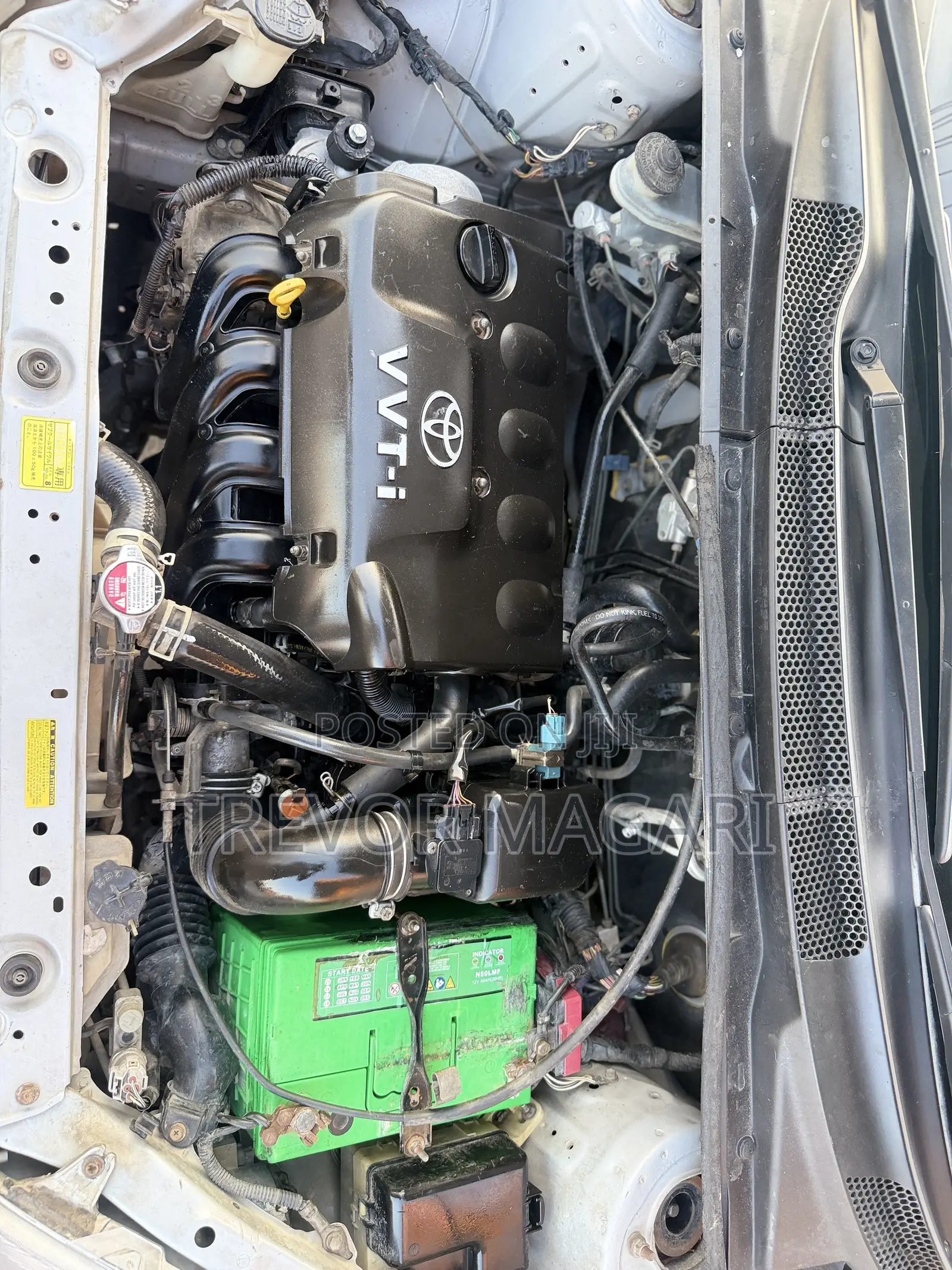 Toyota Vitz 2005 Silver