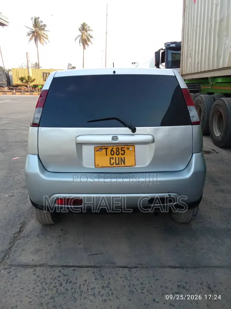 Suzuki Swift 2003 Silver