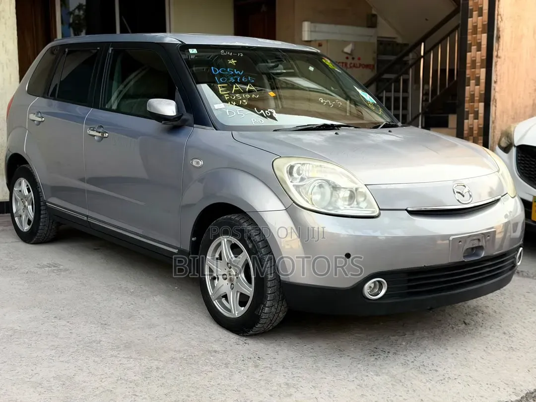 Mazda Verisa 2008 Gray