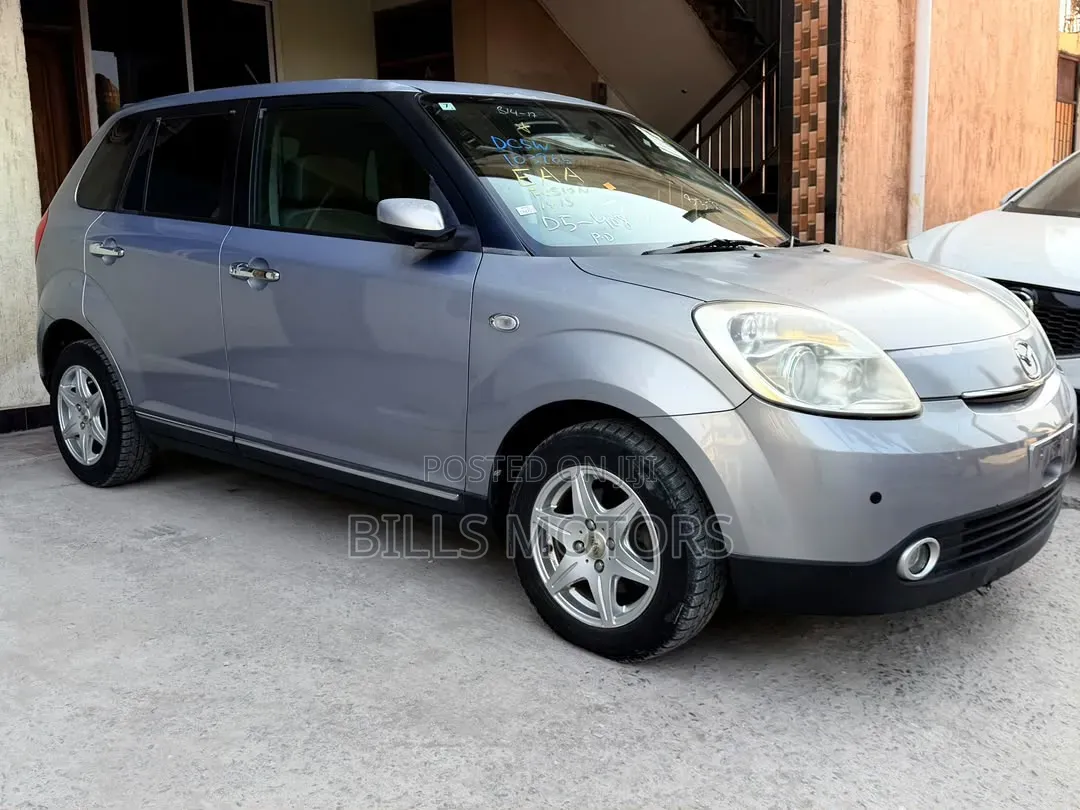 Mazda Verisa 2008 Gray