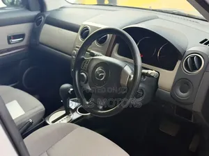 Mazda Verisa 2008 Gray