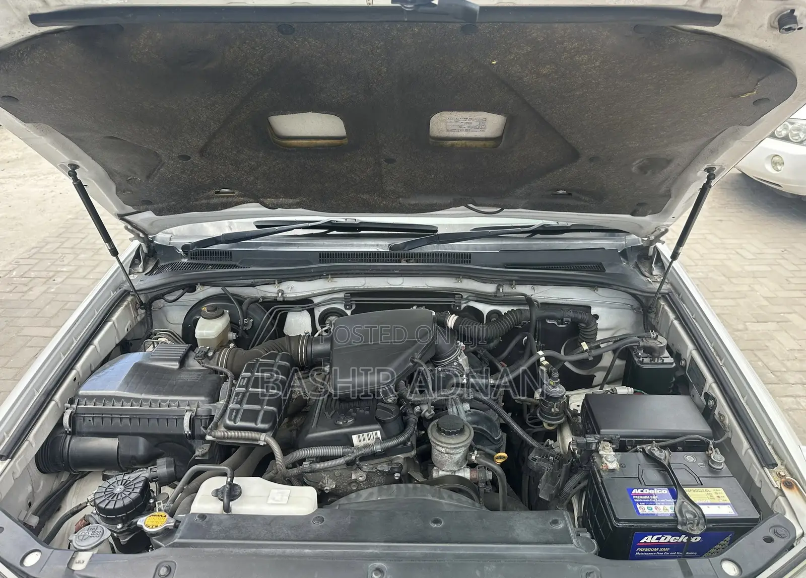Toyota Hilux Surf 2.7 SSR 2004 White
