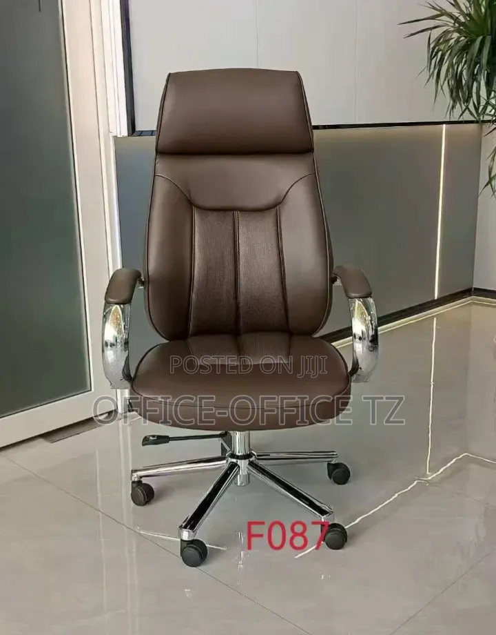 Executive Chair ( Choct)
