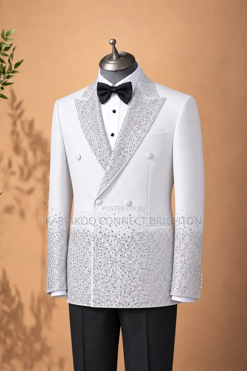 White Double-Breasted Spread Crystal Suit