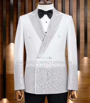 White Double-Breasted Spread Crystal Suit
