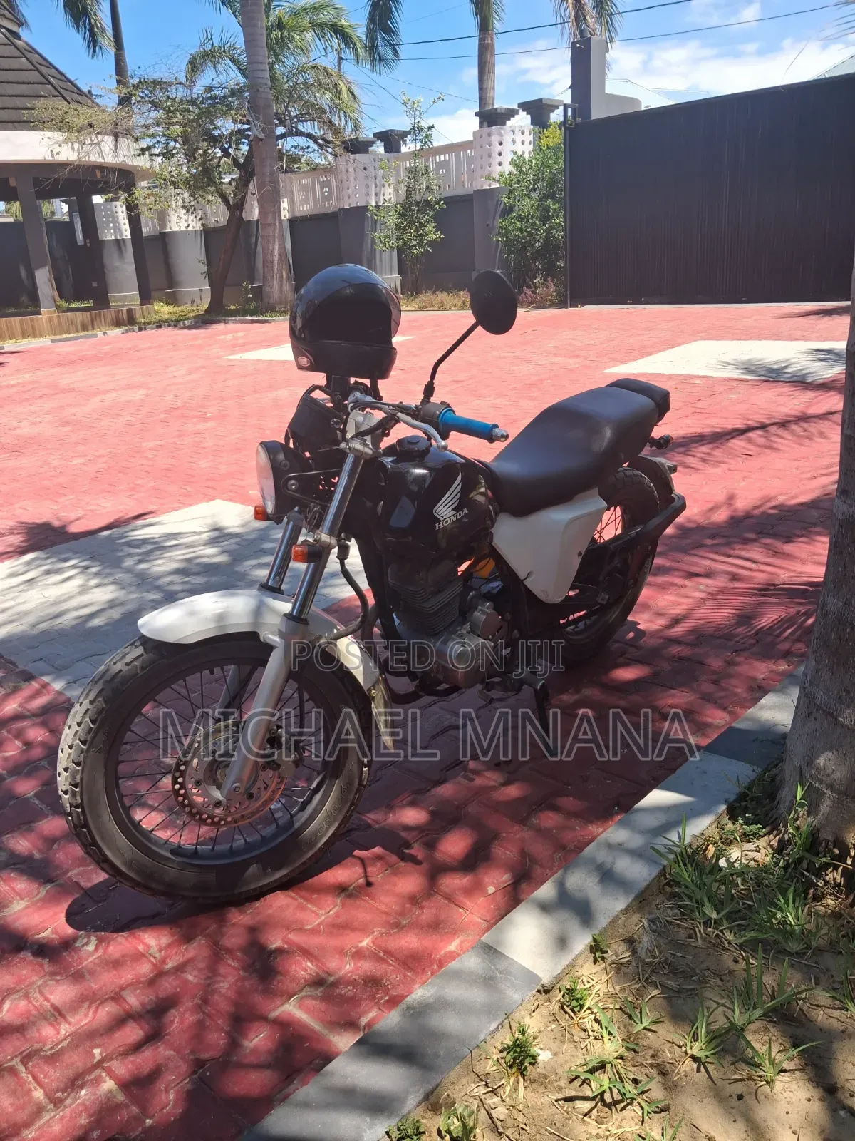 Honda 2012 Black