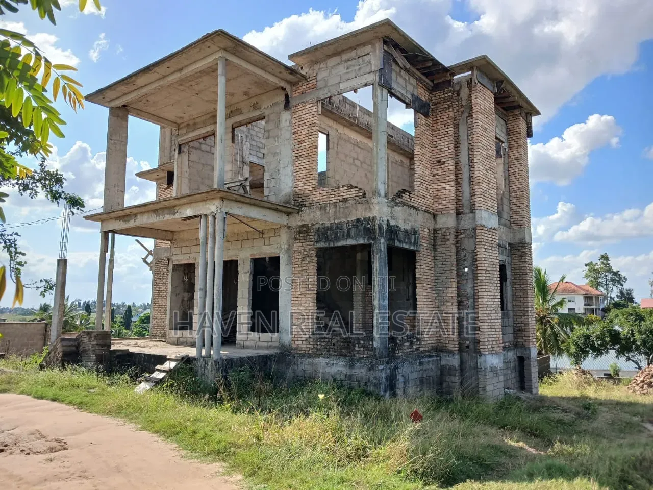 5bdrm House in Kibamba for sale