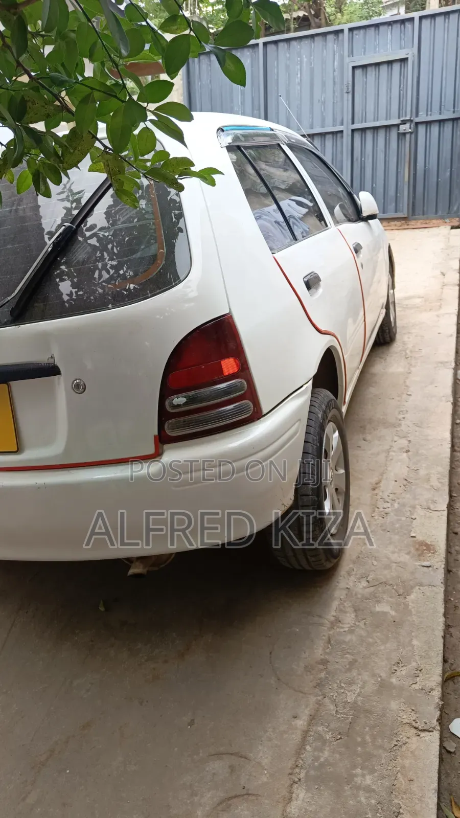 Toyota Starlet 1998 White