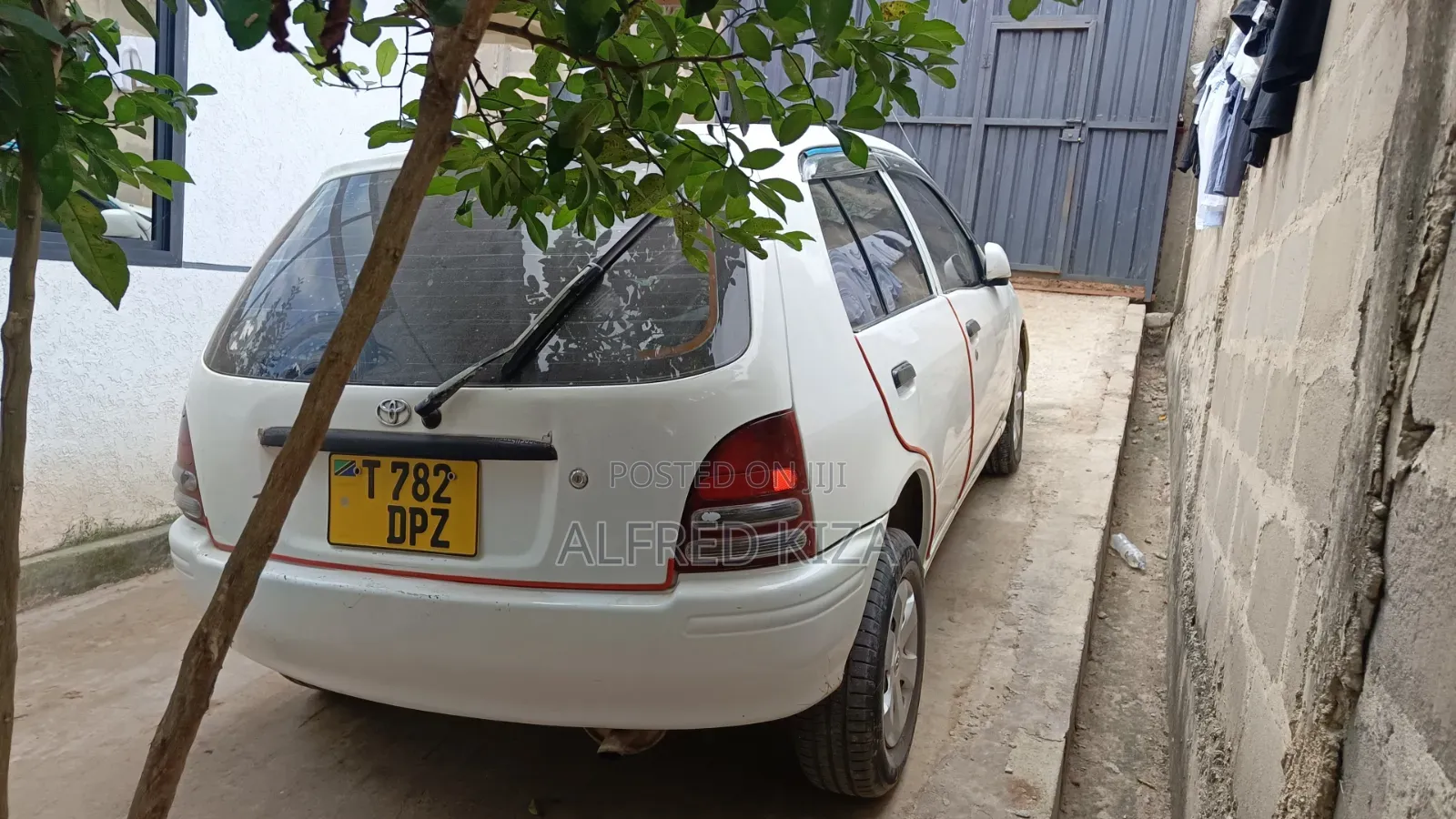 Toyota Starlet 1998 White