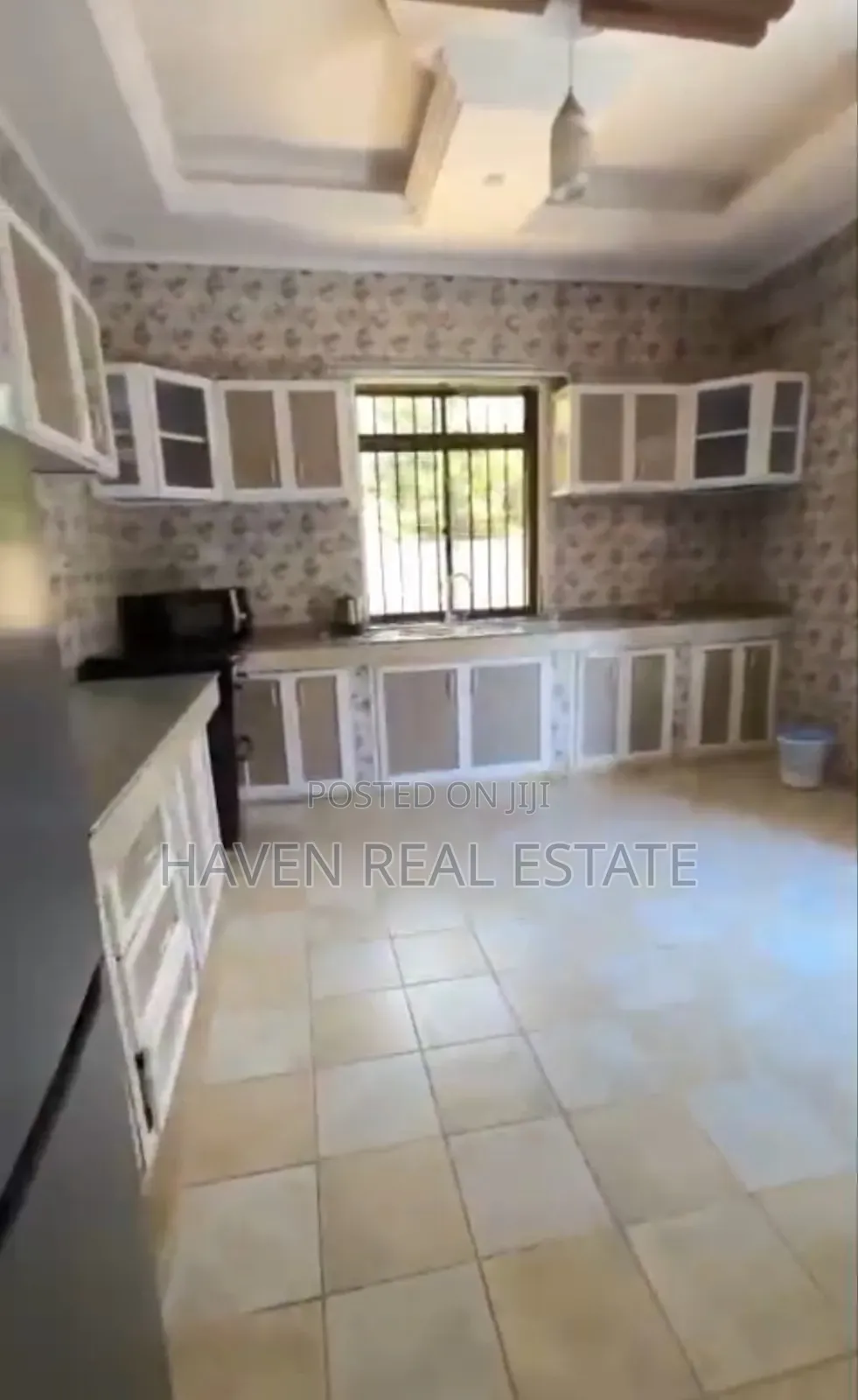 Furnished 3bdrm Apartment in Mjini for rent