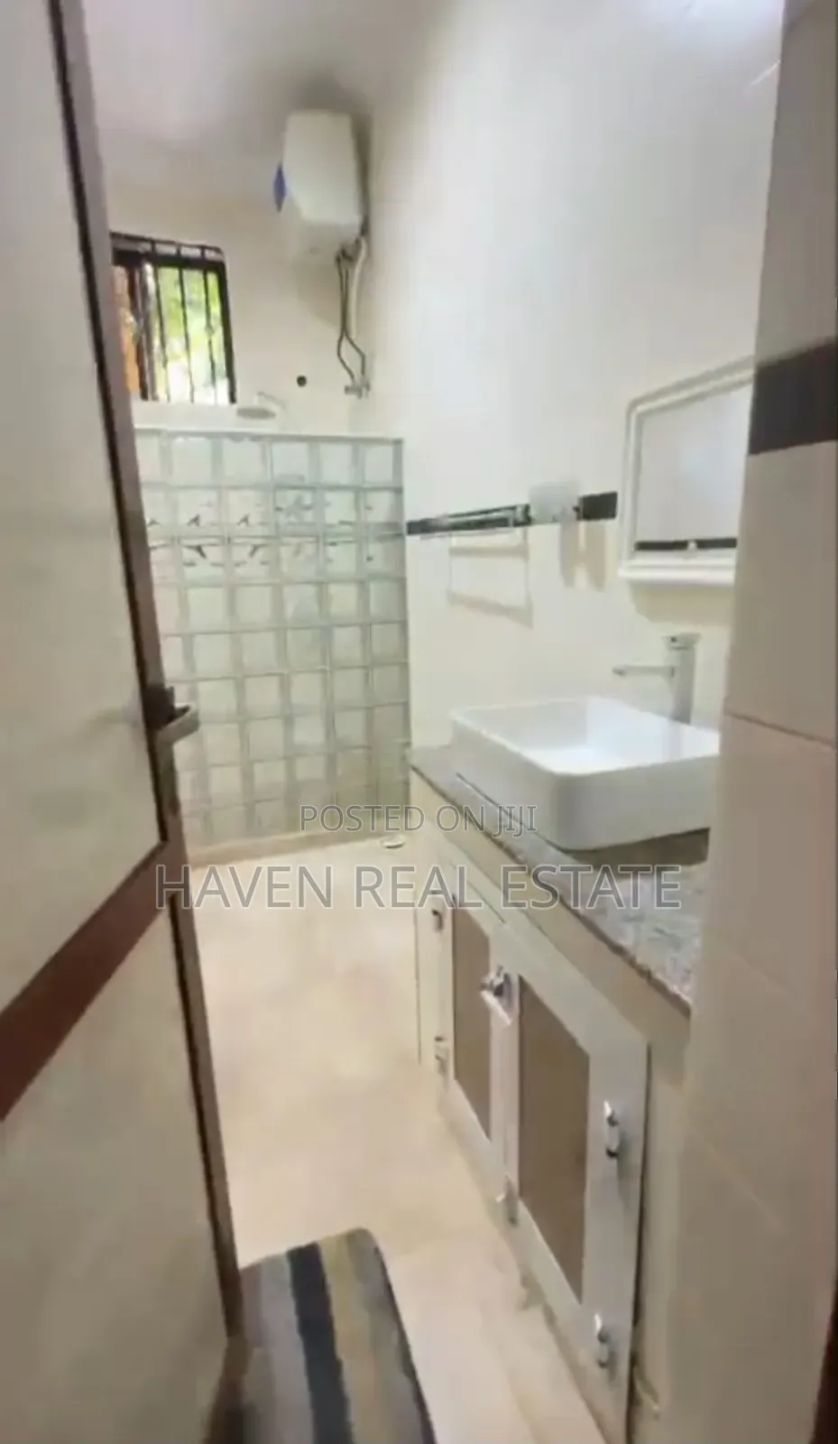 Furnished 3bdrm Apartment in Mjini for rent