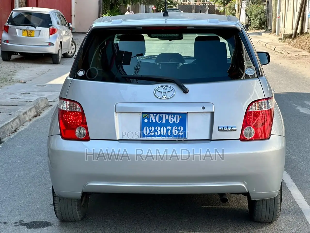 Toyota IST 2003 Silver