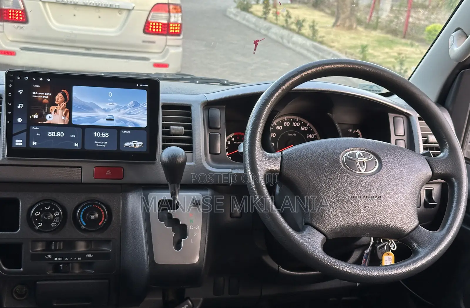 Toyota Grand HiAce 2002 Black