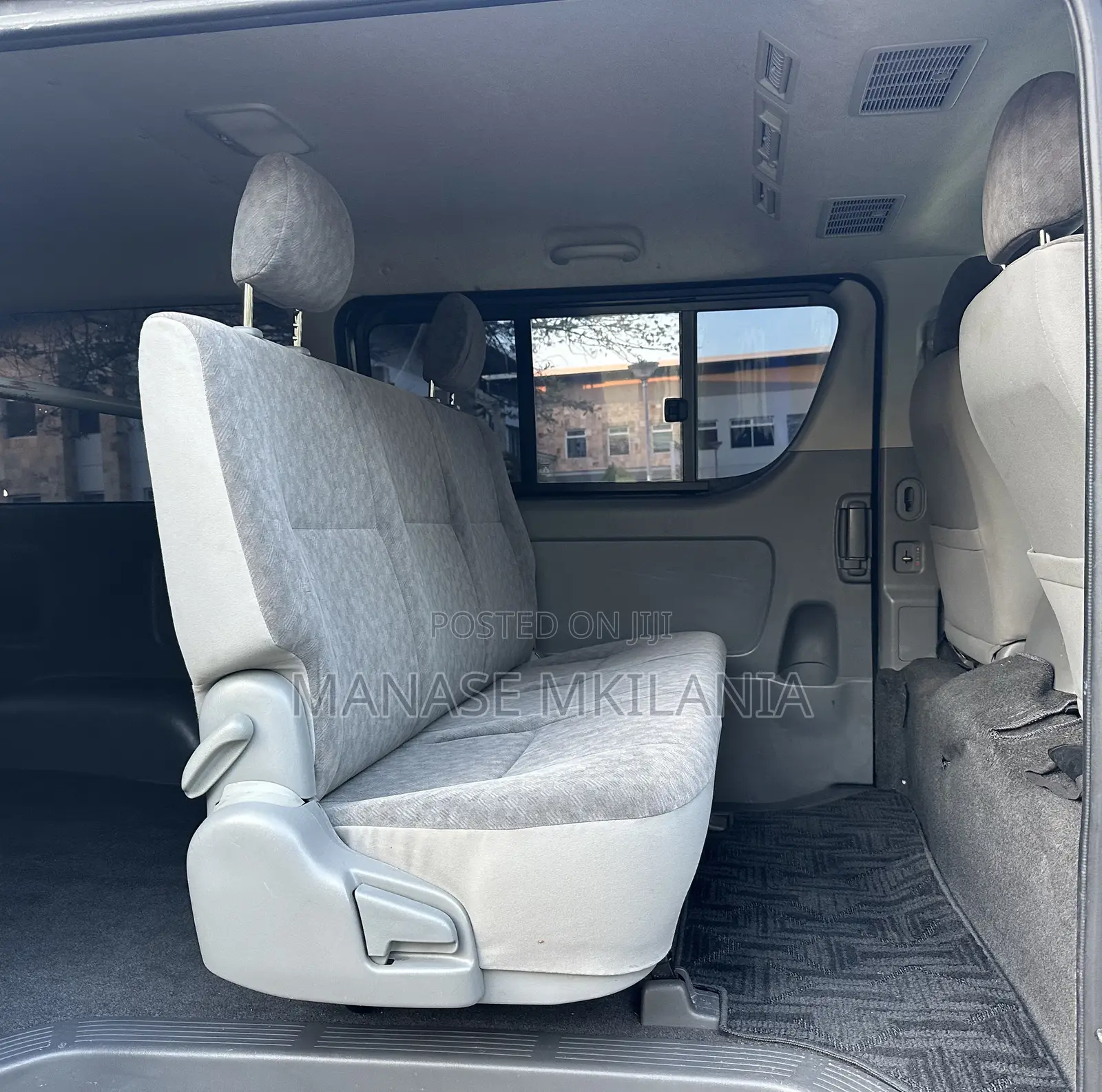 Toyota Grand HiAce 2002 Black