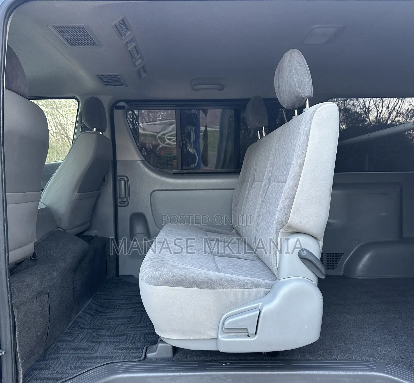 Toyota Grand HiAce 2002 Black