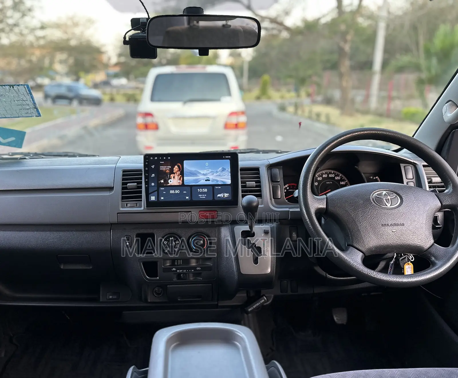 Toyota Grand HiAce 2002 Black