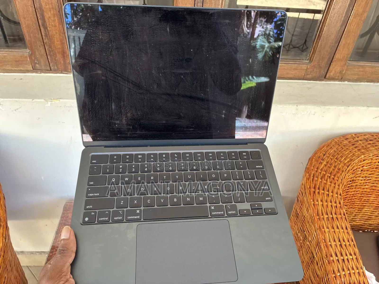 New Laptop Apple MacBook Air 2022 M2 16GB Apple M2 SSD 256GB