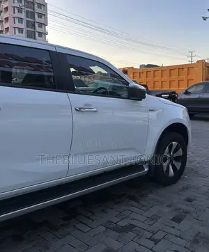 Isuzu D-MAX 2020 Pearl