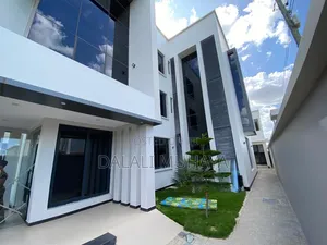 18bdrm Apartment in Dodoma Hotel, Ibihwa for sale