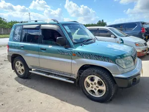 Mitsubishi Pajero 2005 Green