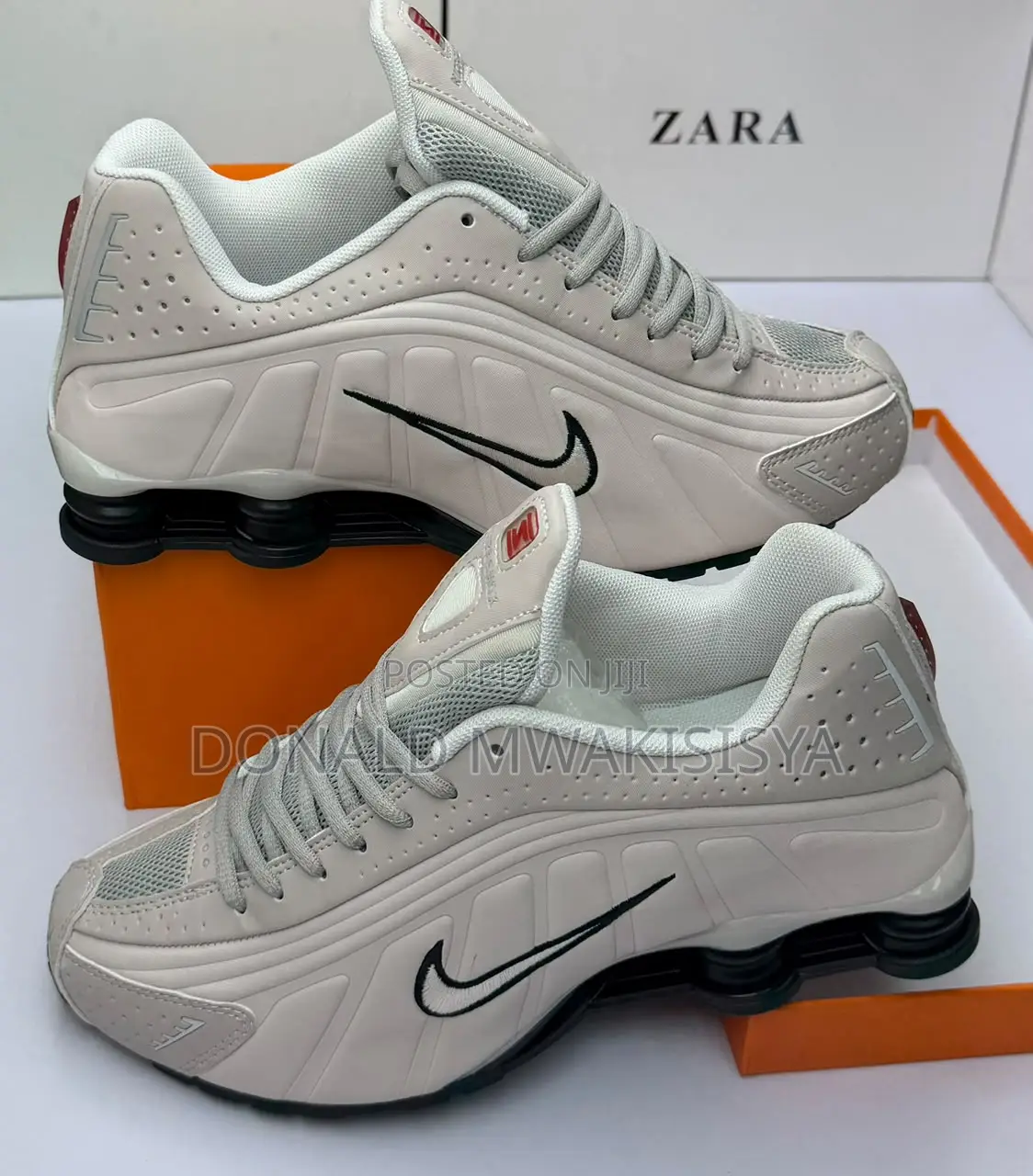 Nike Shox R4 - Spring Master Edition