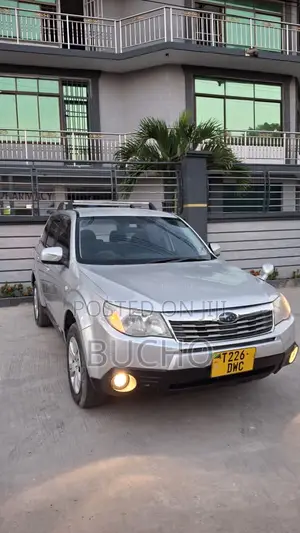 Subaru Forester 2010 Silver