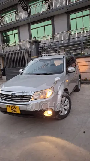 Subaru Forester 2010 Silver