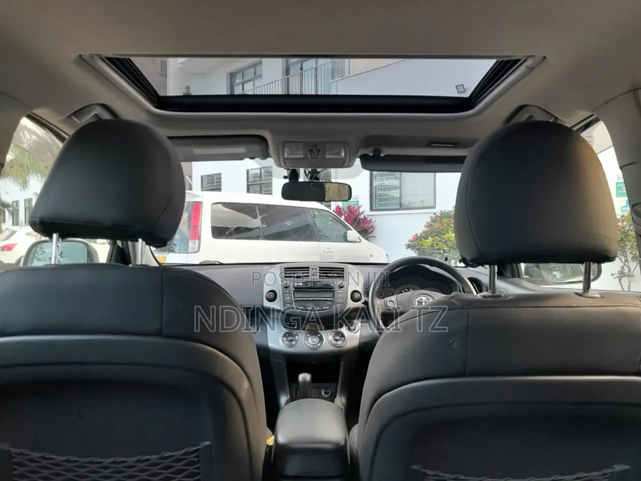 Toyota RAV4 2012 White