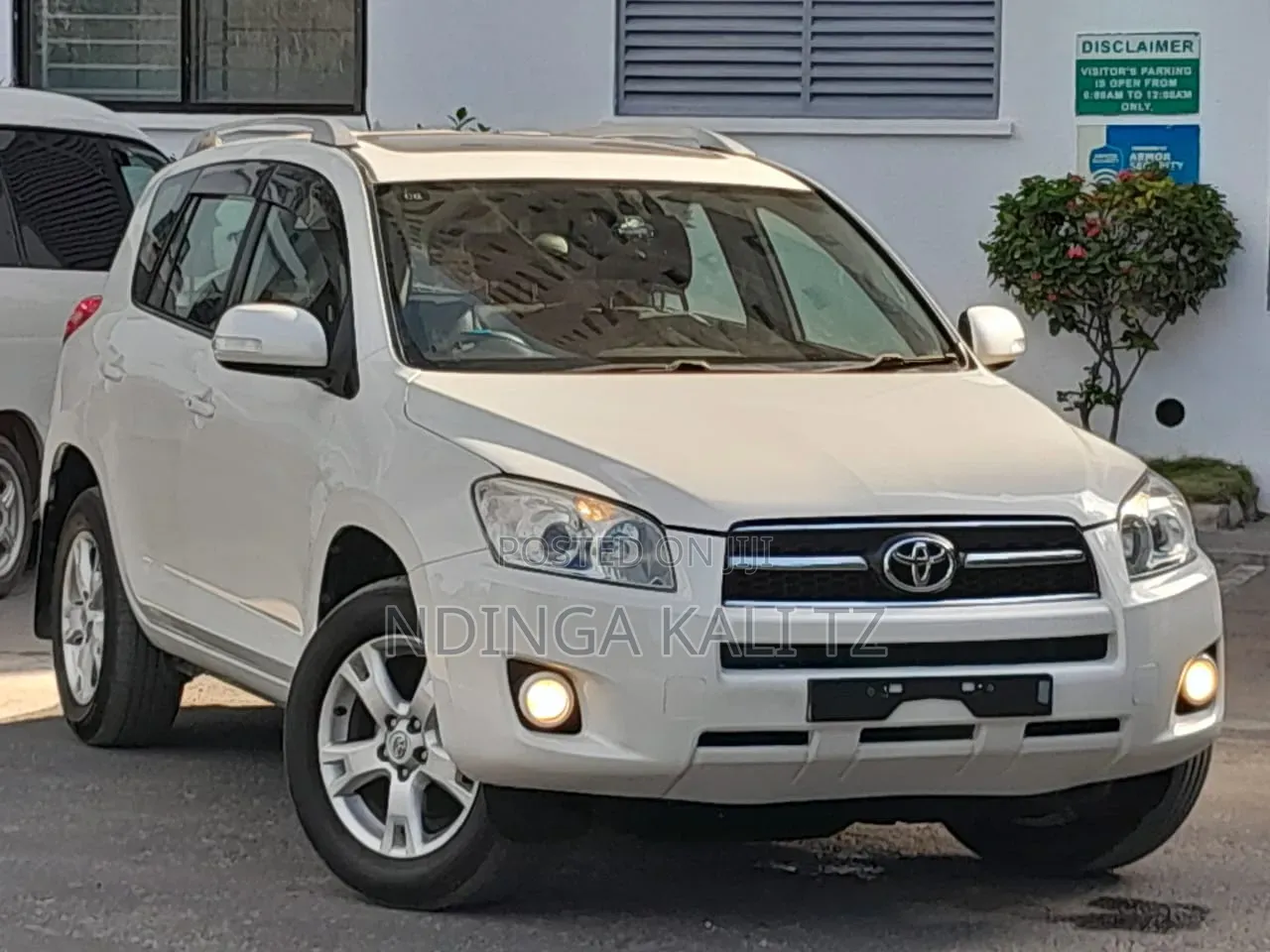 Toyota RAV4 2012 White