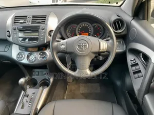 Toyota RAV4 2012 White