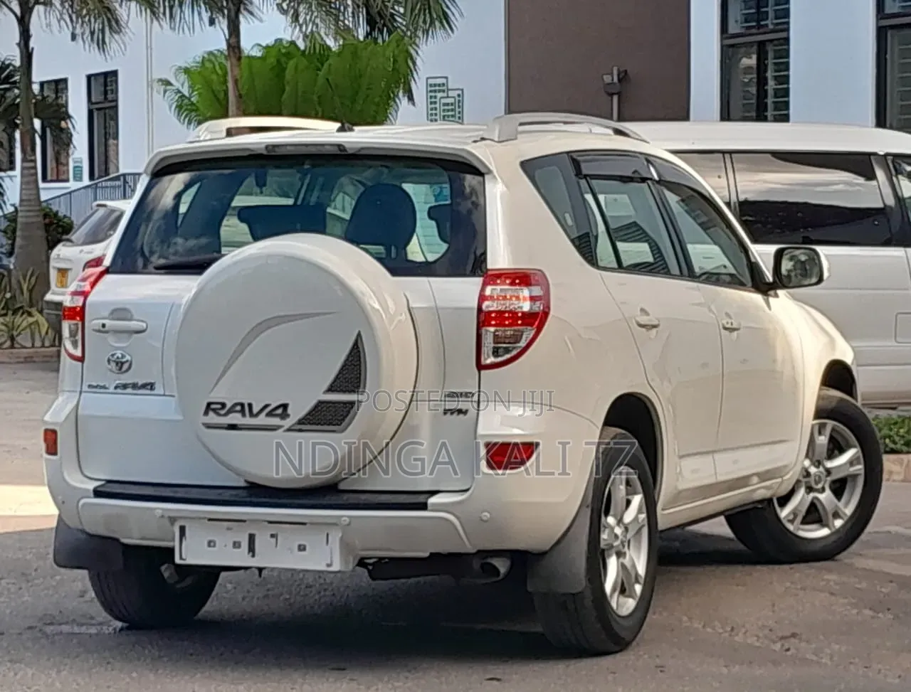 Toyota RAV4 2012 White
