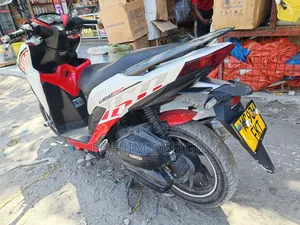 Honda Vario 2020 White