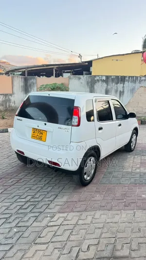 Suzuki Swift 2004 White