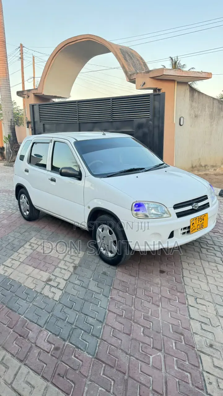 Suzuki Swift 2004 White