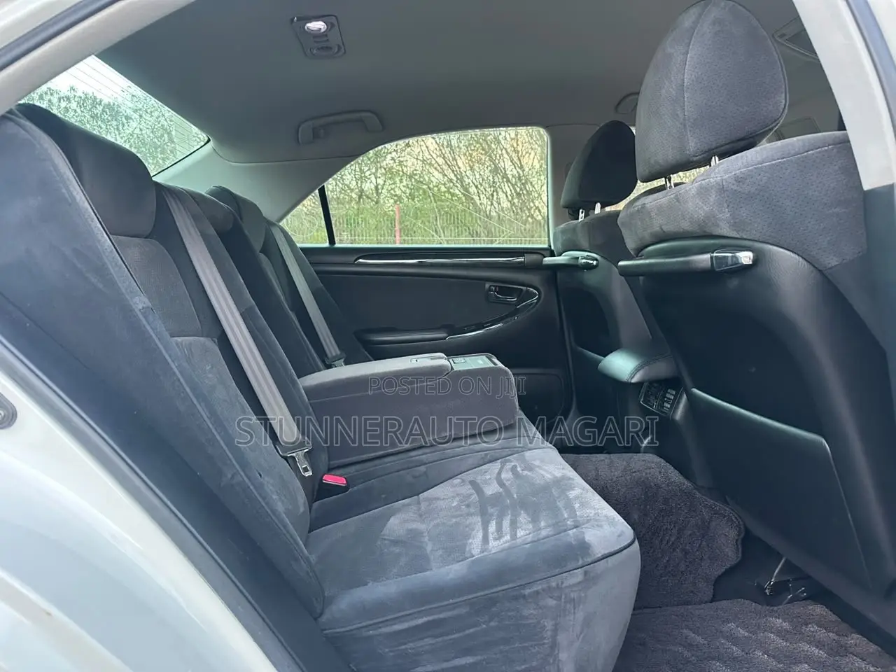 Toyota Crown Royale 2005 Pearl