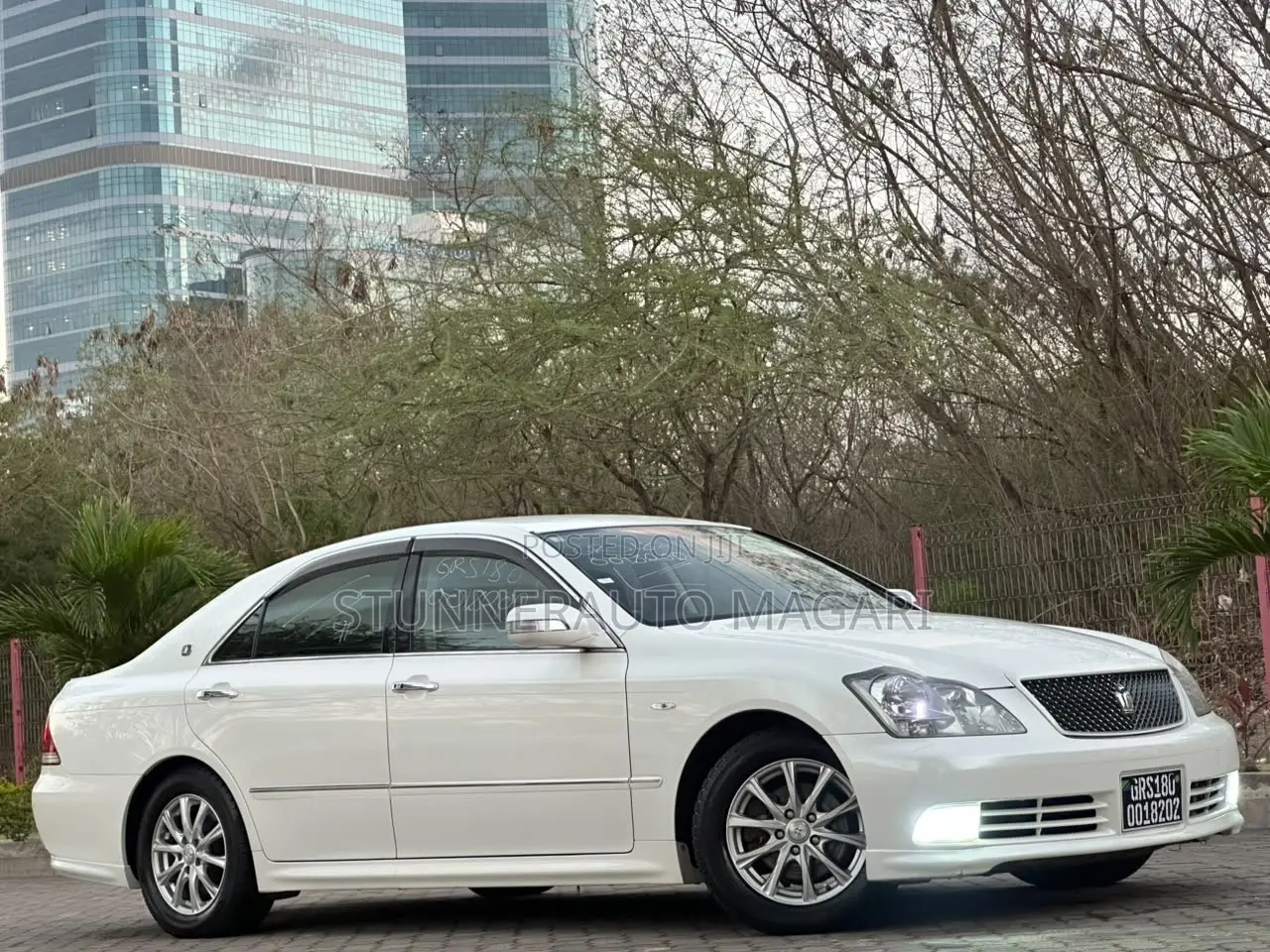 Toyota Crown Royale 2005 Pearl