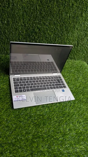 Laptop HP EliteBook 1030 G1 8GB Intel Core i5 SSD 256GB
