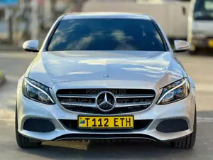 Mercedes-Benz C-Class 2016 Silver