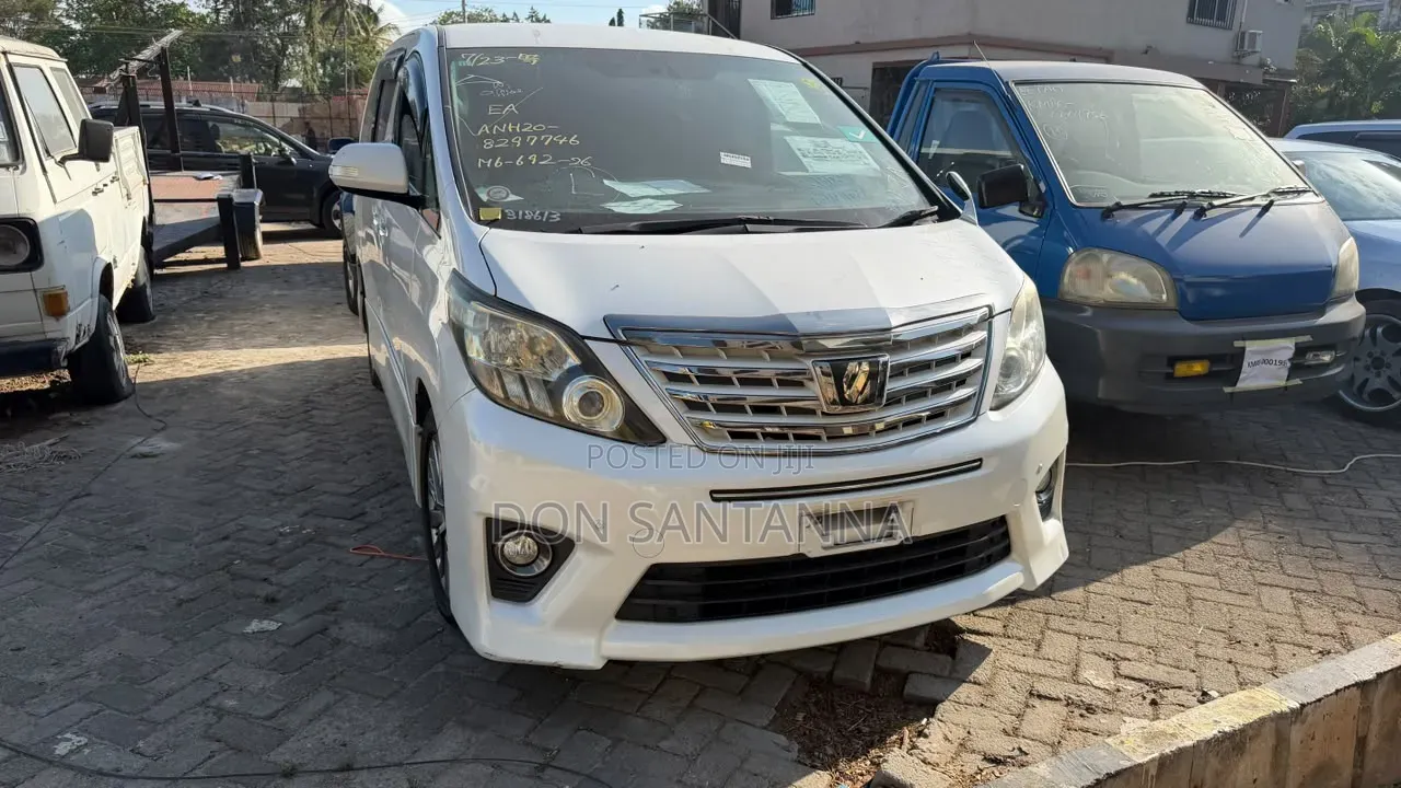 Toyota Alphard 2013 White