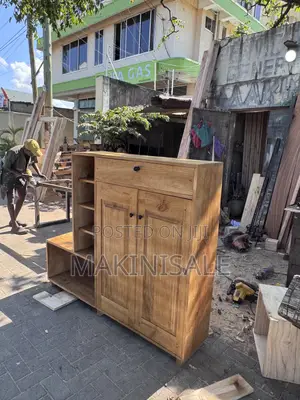 Je Umeiona Shoe Rack Hii Ya Kubebea Viatu