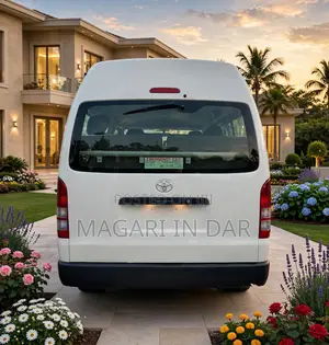 Toyota HiAce 2014 White