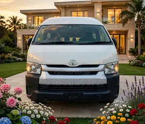 Toyota HiAce 2014 White