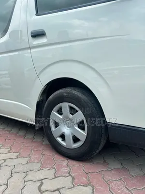 Toyota HiAce 2014 White