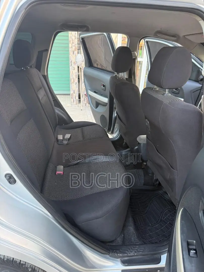Toyota IST 2002 Silver