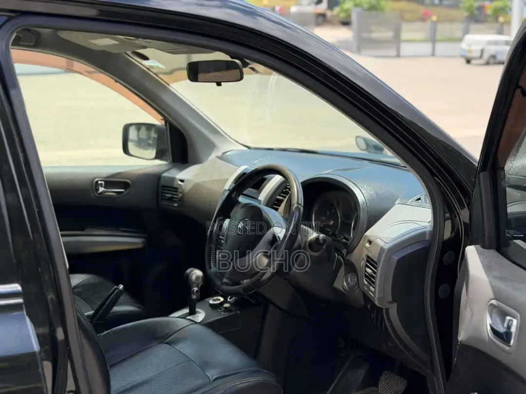 Nissan X-Trail 2010 Black