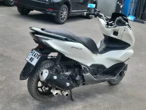 Honda Vario 2023 Silver